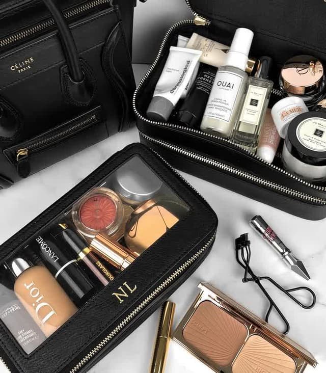 خدمات میکاپ و شینیون 